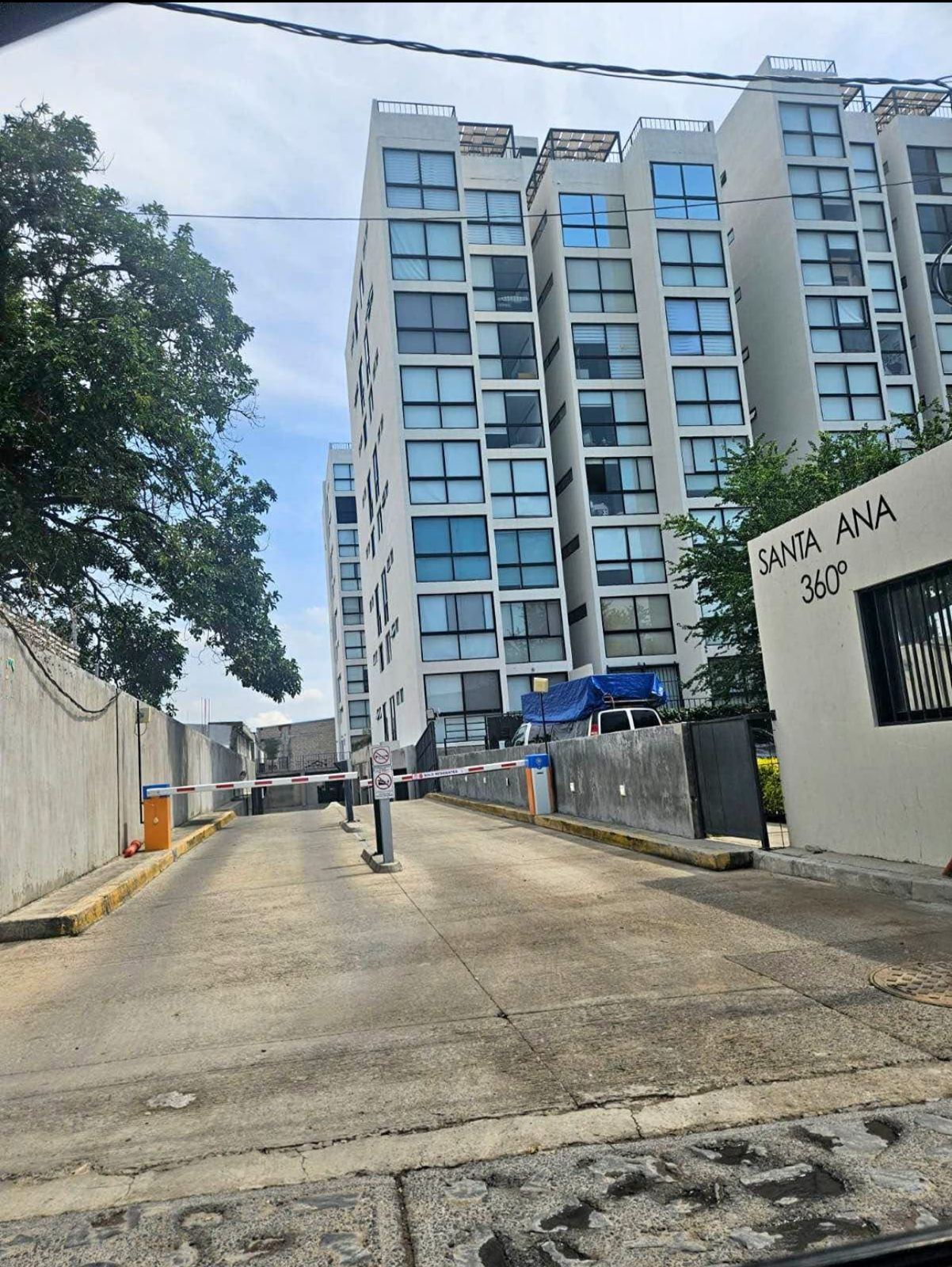 Departamento en Santa Ana 360